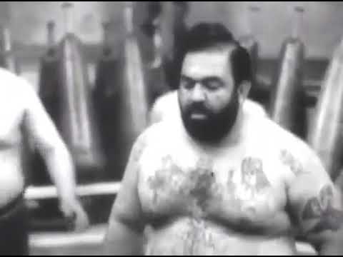 فیلمی بی نظیر از بزرگان ورزش باستانی تهران در سال ۱۳۳۷ (2 of 2)