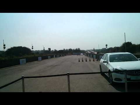 Mercedes moose test