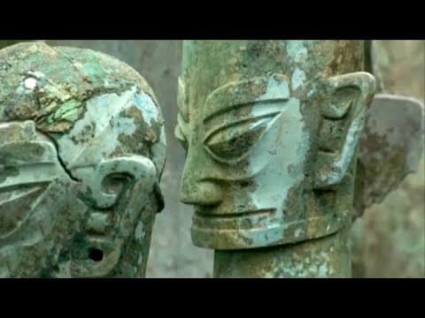 Bronze altar among new Sanxingdui finds