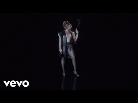 Beyoncé - TEXAS HOLD 'EM