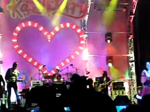 Katy Perry - Hot 'n Cold Ischgl 2009 - Top of the Mountain Opening Concert