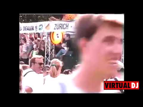 Max B. Grant's live mix from the 2000 parade
