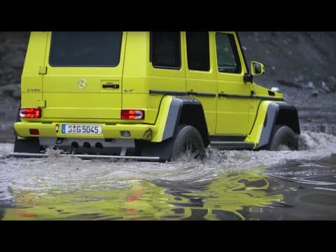 Chris Harris drives the G 500 4x4 squared