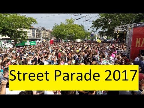 The 2017 parade filmed from the crowd