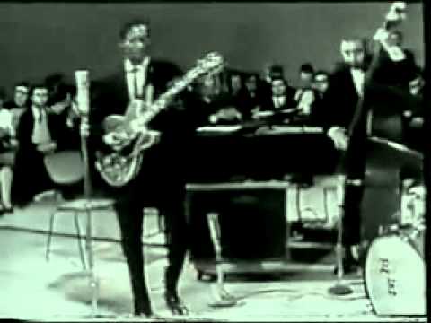 Chuck Berry — Johnny B. Goode
