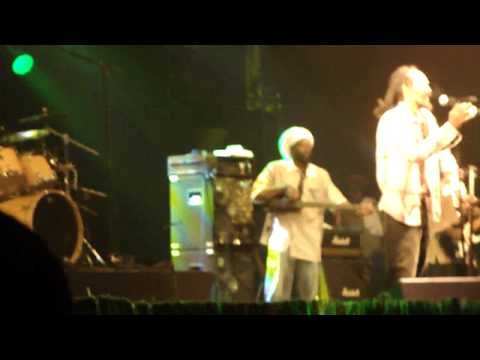 Israel Vibration live - Reggae Geel 2010 - Same Song