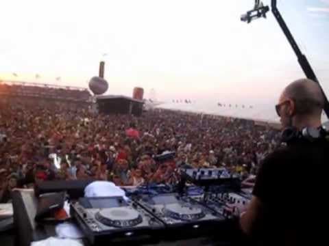 Len Faki @ Monegros Desert Festival 2013