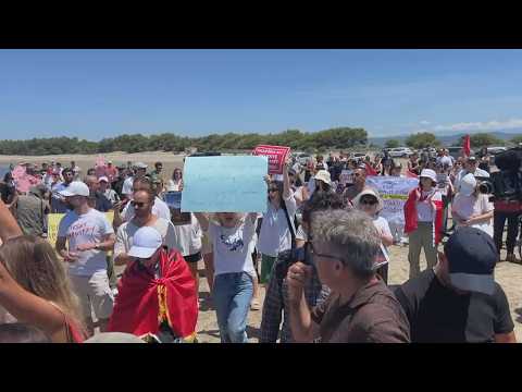 A2: the protest returns to Zvërnec
