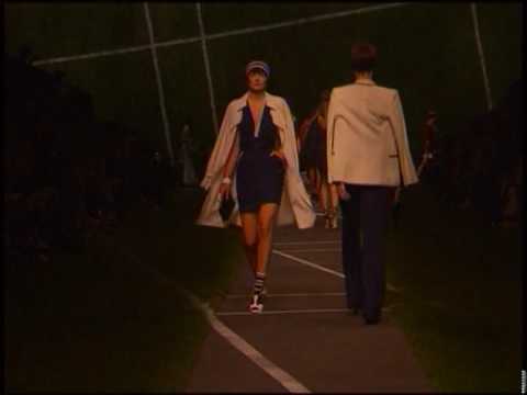 Paris : Défilé Hermès Prêt-à-Porter Femme Printemps/Eté 2010