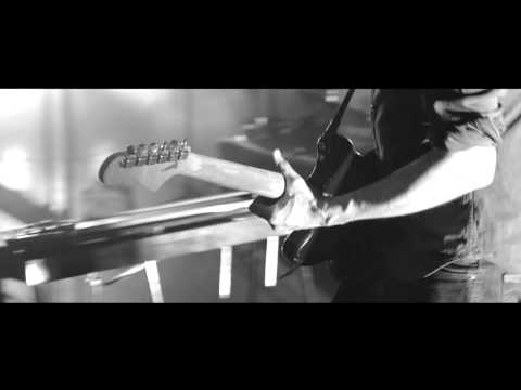 Het Zesde Metaal – Nie Voe Kinders (live in Gent)