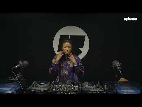 Dédicace au Groove avec Mee Shel et Lysiane N. (Curated Mix + Talk) | Rinse France