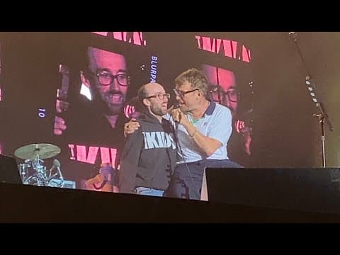 Blur — "To The End" (with a fan) (2023)