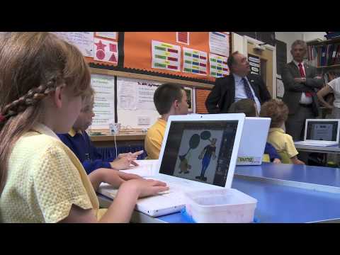 First Minister visits Manx language school