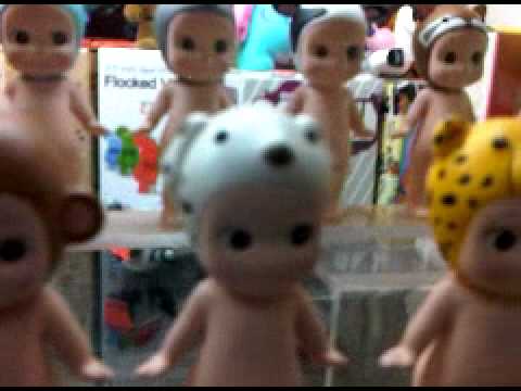 moby.com video blog entry #13 - mini kewpie dolls in tiny mini hats