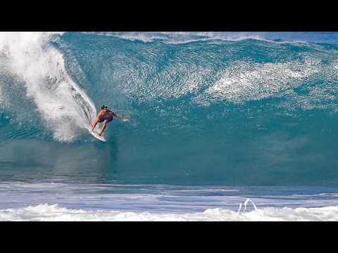 Pipeline - a giant January morning