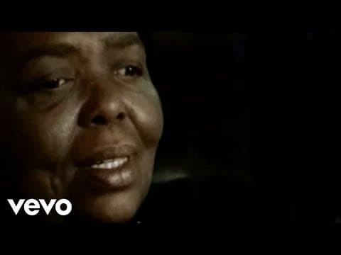 Cesaria Evora - Petit pays