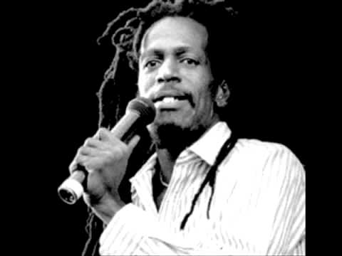 Gregory Isaacs [Live at Santa Barbara 1982 Full Audio]