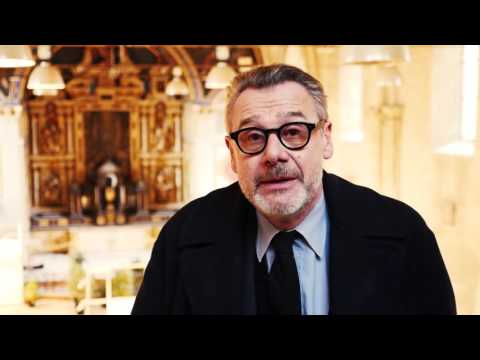 "Le petit théâtre de la démesure, exposition des vitrines d’Antoine Platteau pour la Maison Hermès"