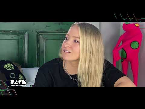 INTERVIEW: Instant Moments… with Vanessa Sukowski