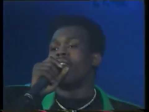 Ten City - That's the Way Love Is (Pop Formule TV performance)