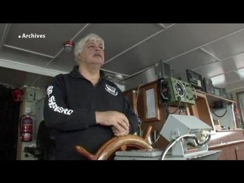 Mandat d'arrêt d'Interpol contre l'écologiste Paul Watson