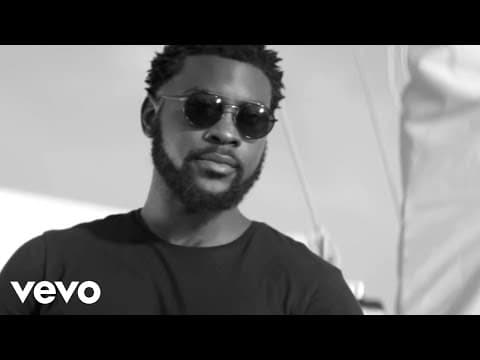 Damso — "Macarena"