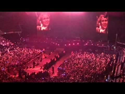 Before BABYMETAL Concert - Amazing Fans Sing "CHOP SUEY!" at O2 Arena, LONDON - 30 May 2025