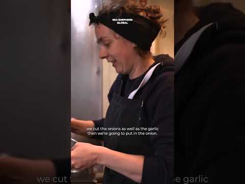 Let's make #vegan risotto with Sea Shepherd's cook! #short