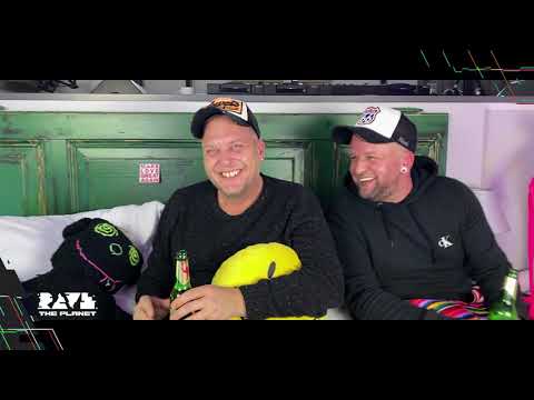 INTERVIEW: Instant Moments… with Ochs & Klick