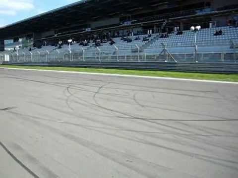 Mercedes Silberpfeile W154 und W25 auf dem Nürburgring