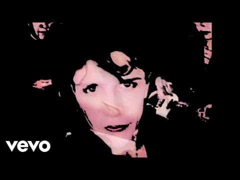 Indochine — L'aventurier (Clip officiel)