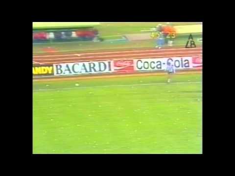 Rensenbrink hits the post in the final's last minute