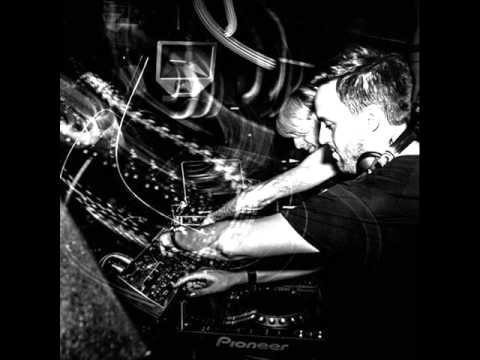 Maceo Plex B2B Richie Hawtin: ENTER.Week 11, Sake Bar (Space Ibiza, September 10th 2015)