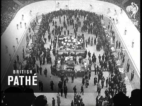 Six Day Bicycle Race In New York (1937)