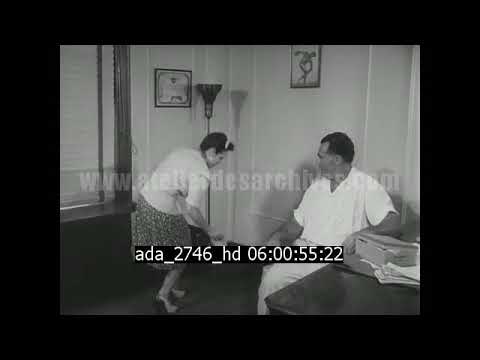 Charles Atlas montre ses muscles