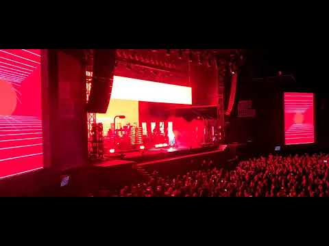 Pet Shop Boys — "It’s a Sin" live (2025)