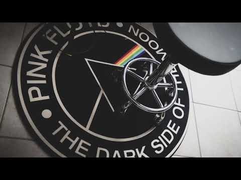 Pink Floyd — The Dark Side of the Moon