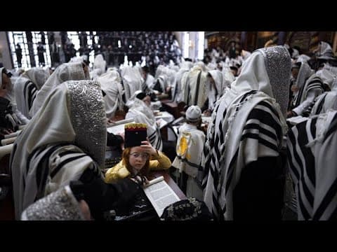 ویدئوی جشن پوریم یهودیان حریدی؛ عیدی گره‌خورده به مکله و پادشاه ایران باستان