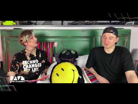 INTERVIEW: Instant Moments with Jan Fleck
