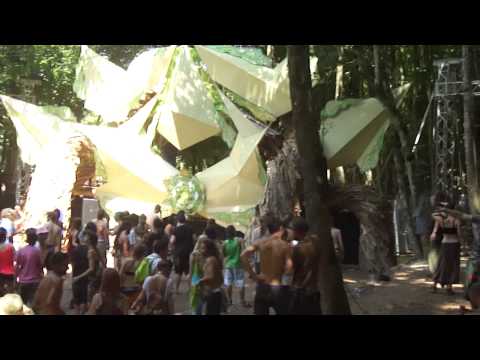 Na Ti DJ set on camera