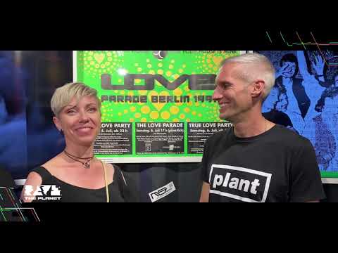 INTERVIEW: Instant Moments… with André Crom