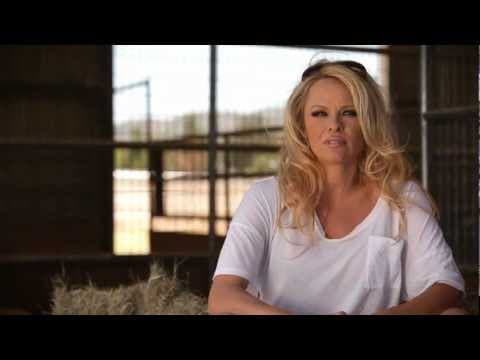 Pamela Anderson shares her thoughts on Captain Paul Watson's arrest