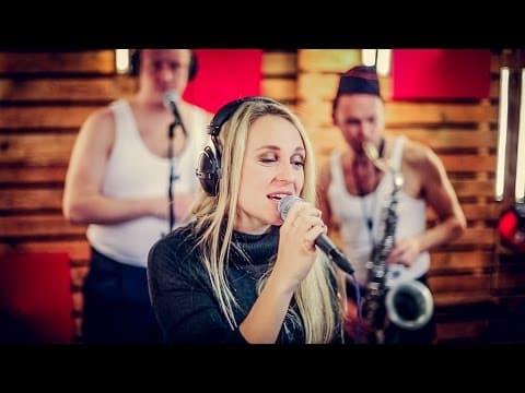 Caught By The Tide — Billie ft. Die Verdammte Spielerei