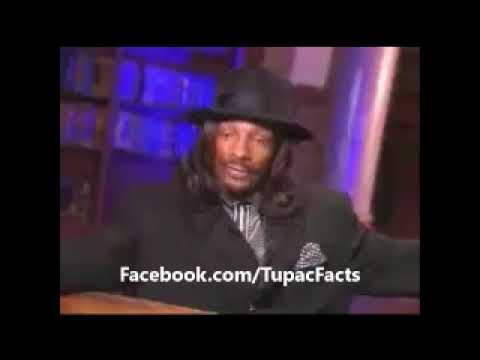 With Snoop Dogg between takes on a video shoot