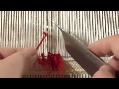 Carpet on a Rigid Heddle loom - making knots