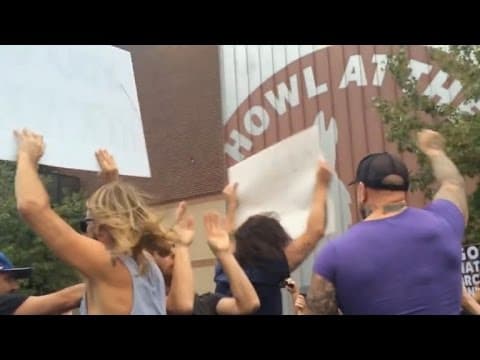 Foo Fighters counter-protest the Westboro Baptist Church