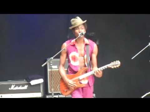 Keziah Jones - 'Neptune' @ Cactusfestival Brugge 2011