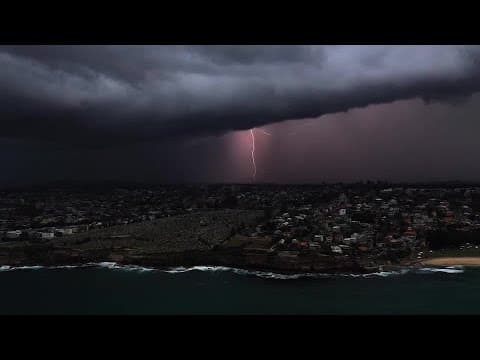 Shelf clouds and roll clouds