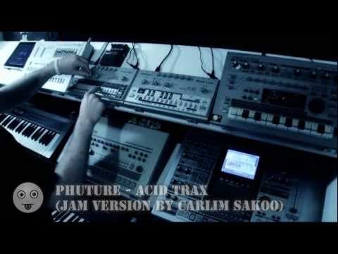 Acid Trax jammed live on TB-303, TR-909, TR-707 and TR-606