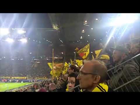 Terrace celebrations, BVB 3-0 AS Monaco, Champions League